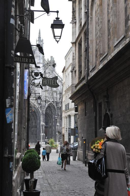 Hotel De La Cathedrale Rouen Exterior photo